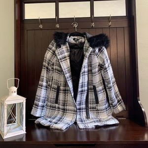 IZ Byer - Black & White Plaid Coat - NWOT